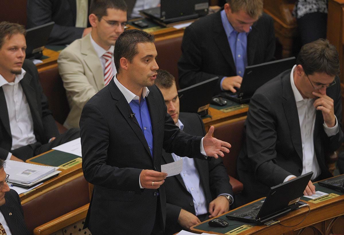 Előre hozott választásokat akar a Jobbik