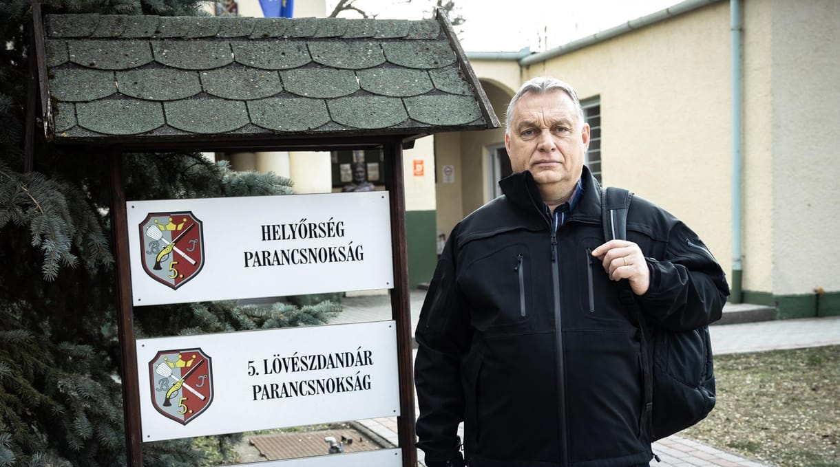 Orbán azt írja, eltávot kapott, és elindul Belgrádba