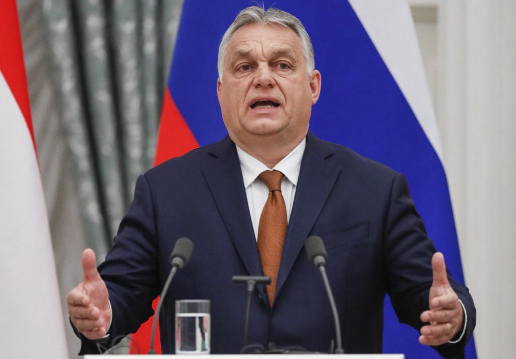 Neue Zürcher Zeitung: Orbán az olcsó gázért a Nyugat egységét kockáztatja
