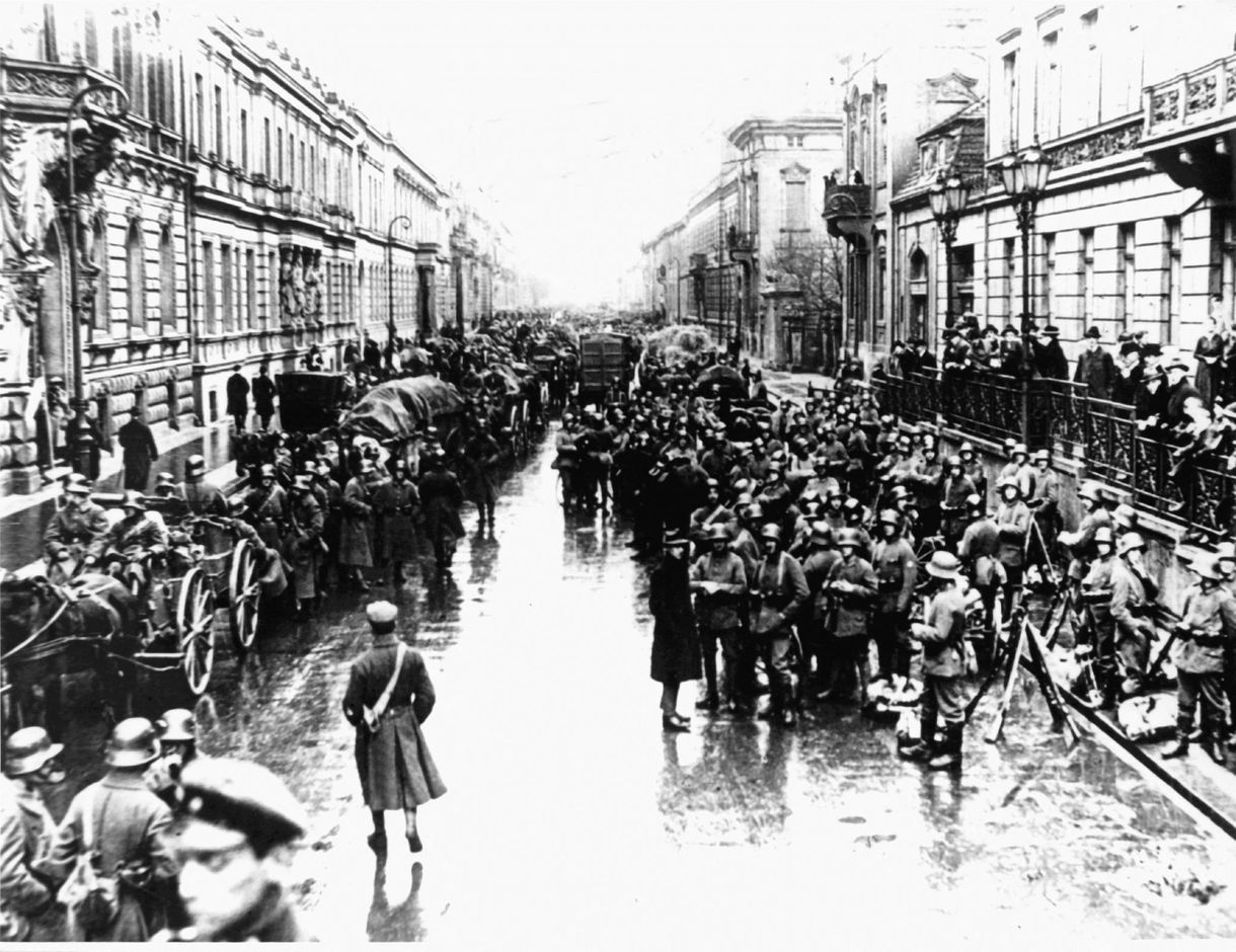 Náci milliárdosok – 2. rész: Egy sorsfordító találkozás, egy máig kísértő szerelem