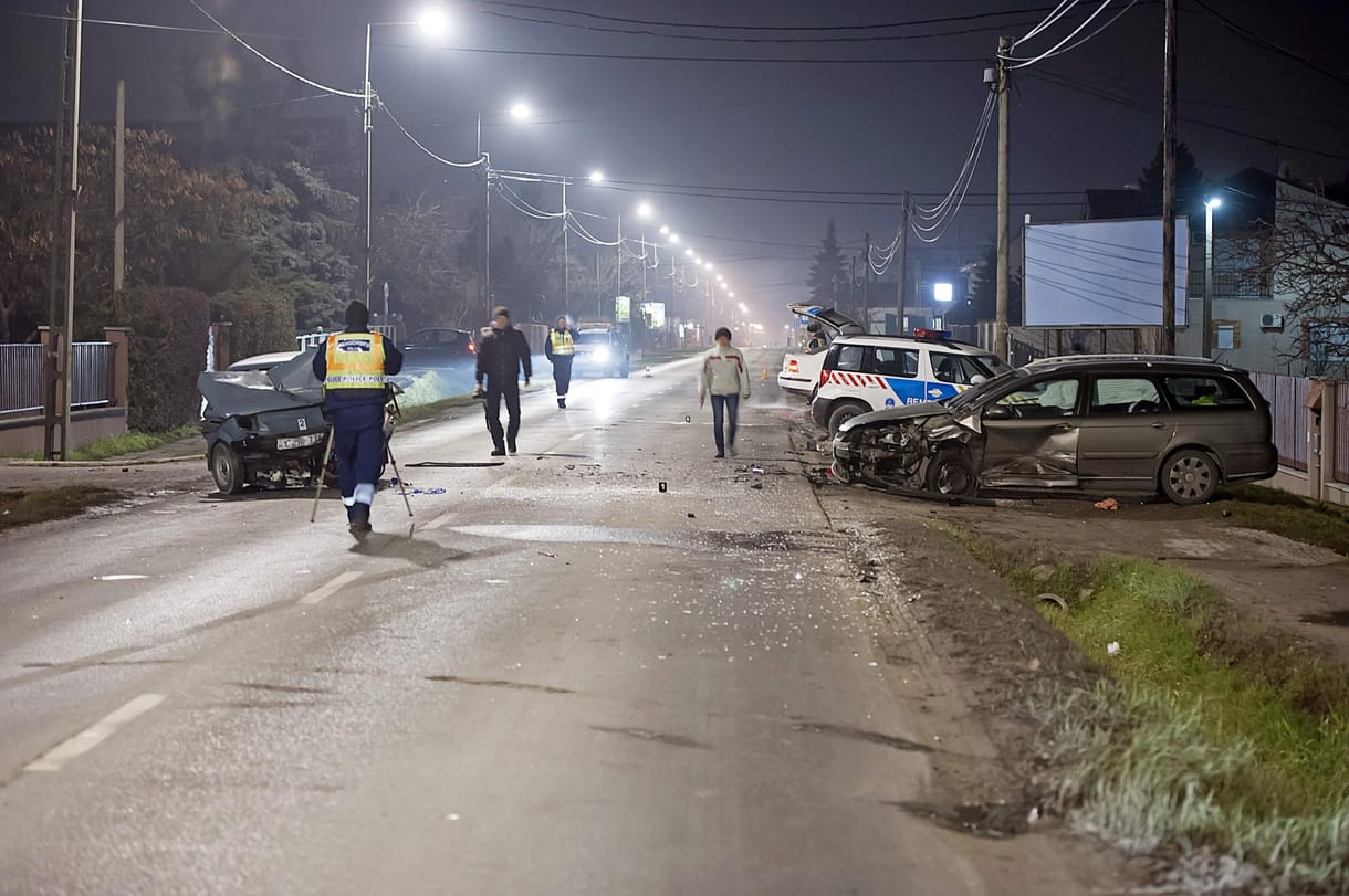 Fotó: halálos, frontális ütközésben összeroncsolódott Kispolski