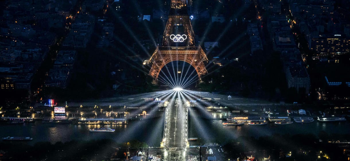 Aranyak a párizsi olimpián, szélsőjobbos és kommunista győzelmek a világban – 2024 Krónikája