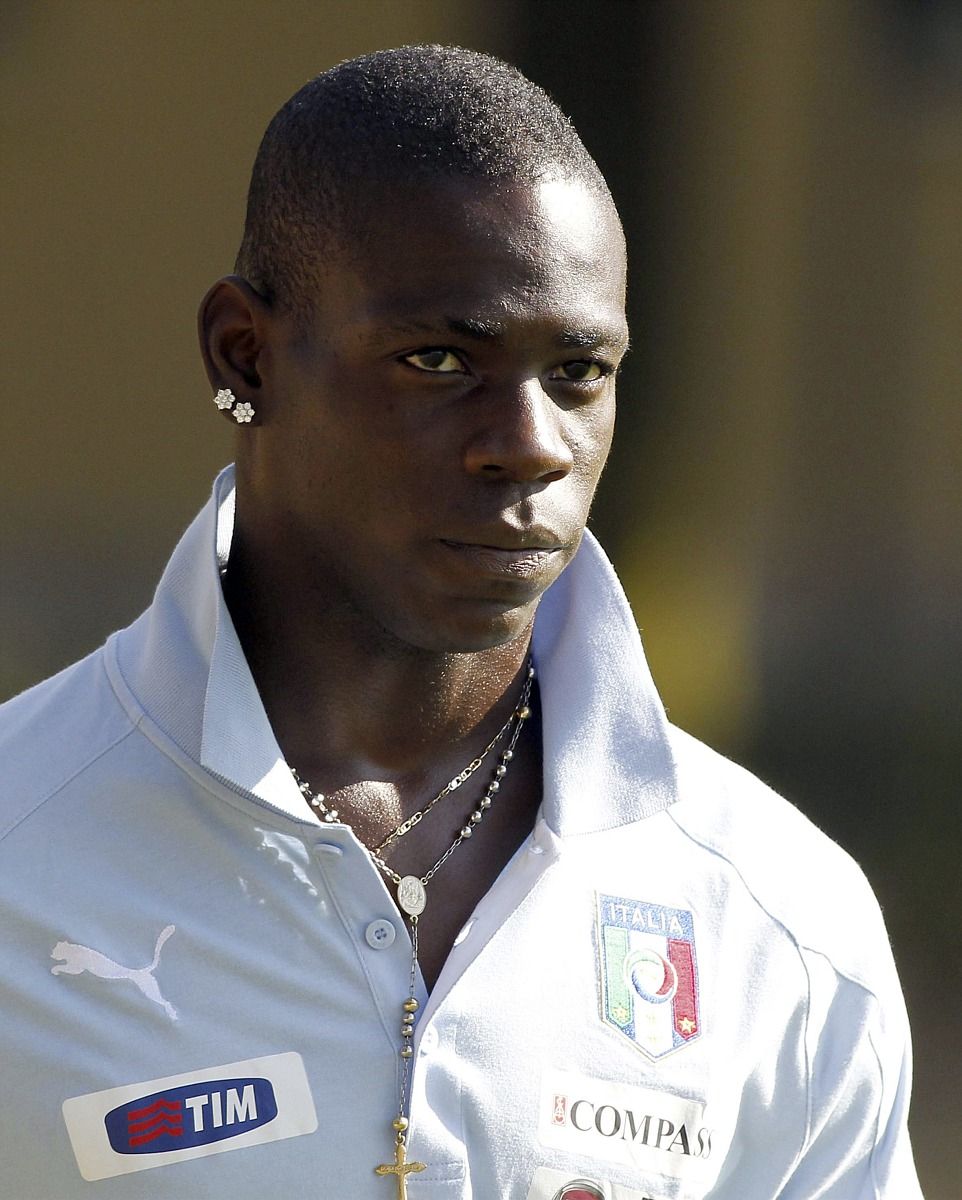 Balotelli a manchesteri derbiről és saját lakásának felgyújtásáról
