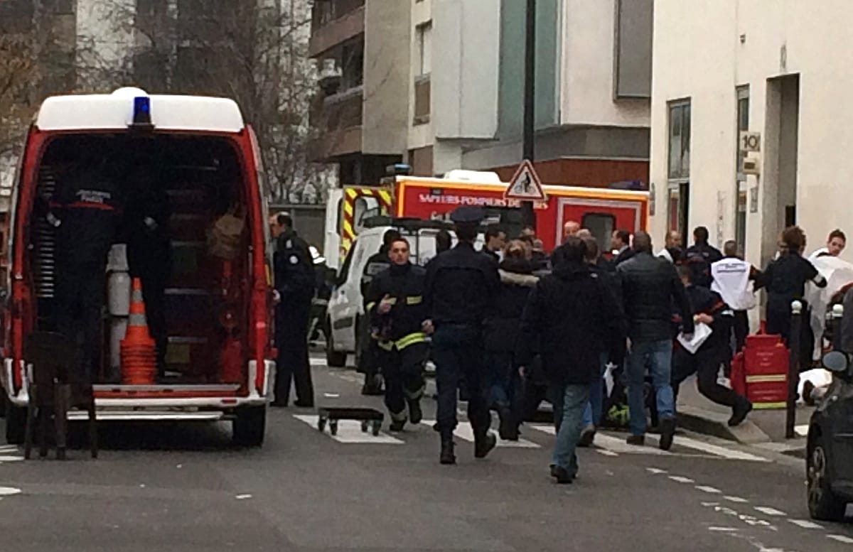 12 embert lőttek agyon egy francia vicclap szerkesztőségében