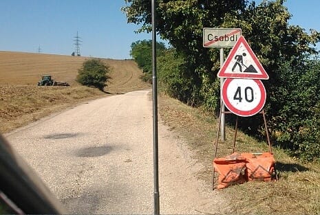 Mong: A kátyú, hol nemzet süllyed el