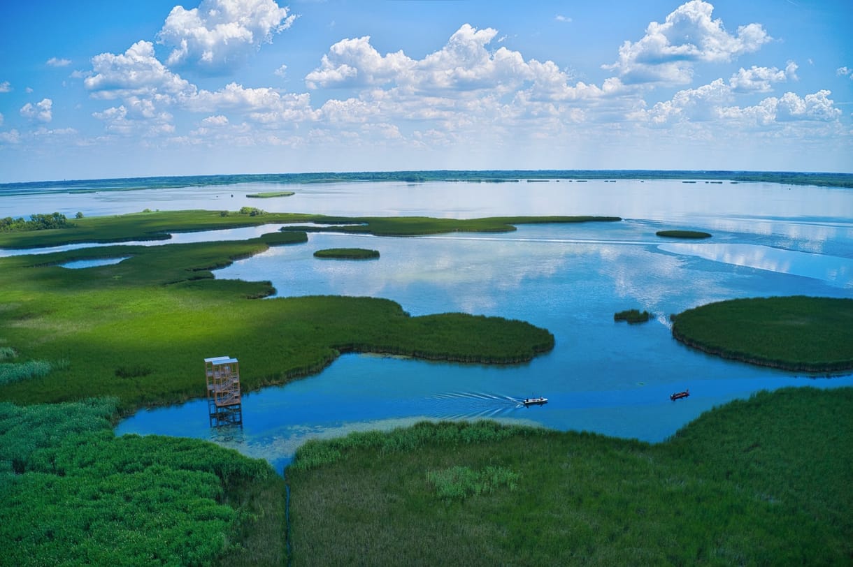 Csak a vízen lehet megközelíteni a Tisza-tó két új kilátóját