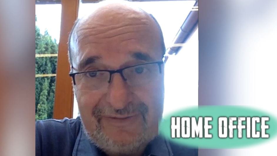 Bojár Gábor a Home office-ban: 