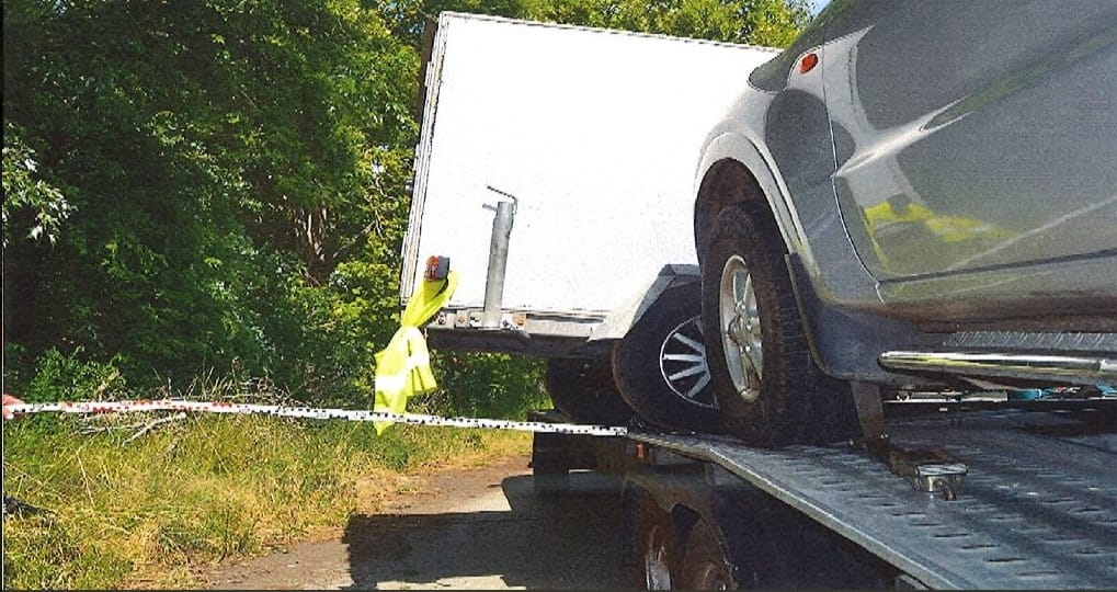 Fotó: Most egy keresztben a trélerre tett utánfutót kapcsoltak le a rendőrök