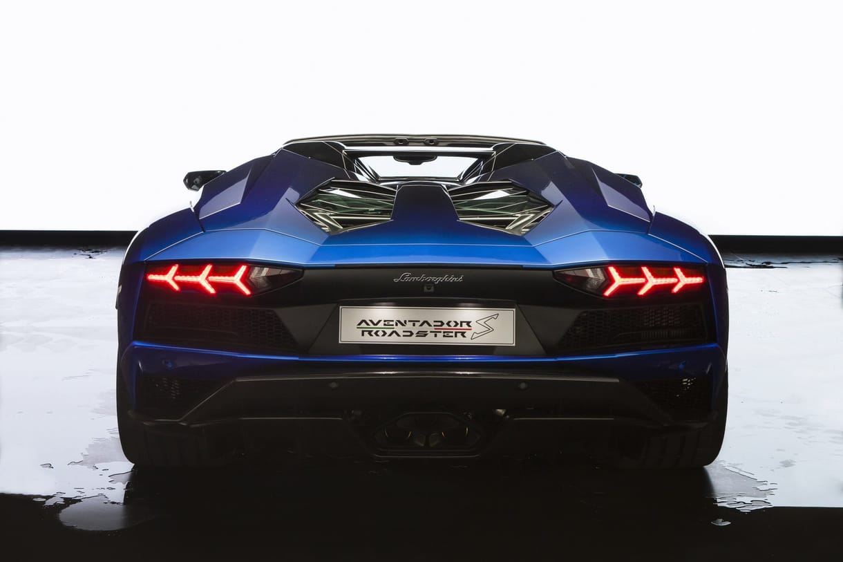 Olyan kevés készül ebből a Lamborghiniből, hogy egy kezünkön meg tudjuk számolni