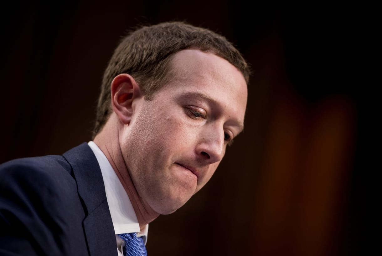 Nagyon betaláltak a kritikák, több fejlesztését is lelassította a Facebook