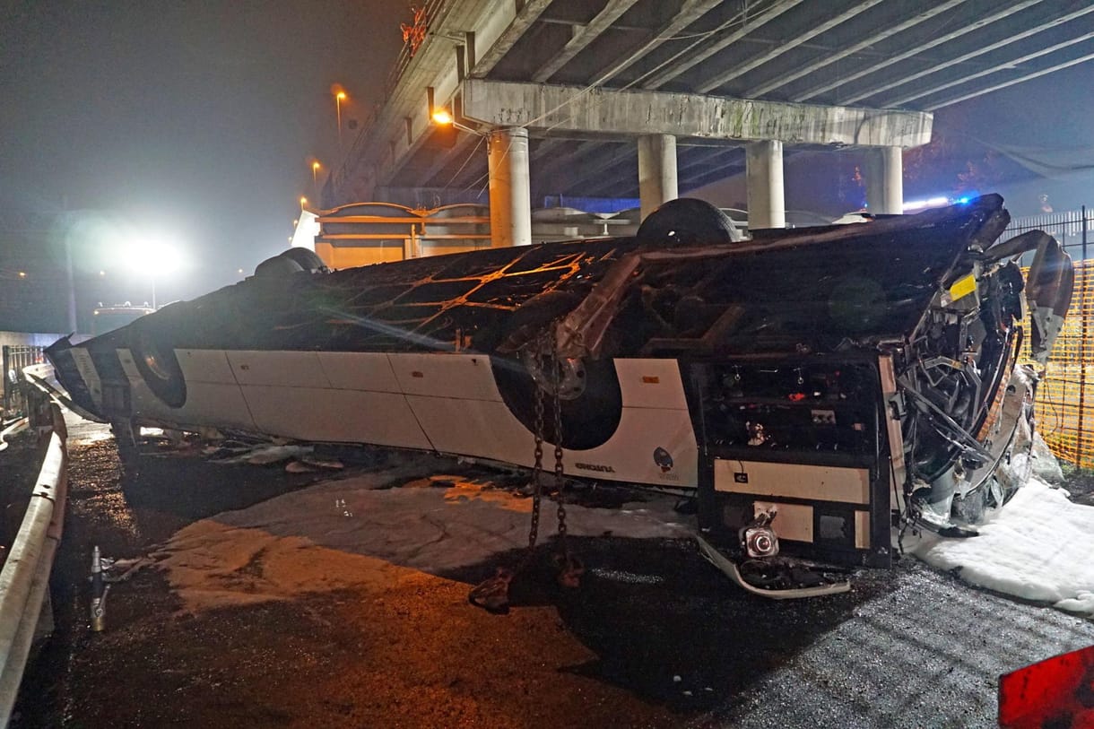 A sofőr rosszulléte vezethetett a 21 halottal járó velencei busztragédiához