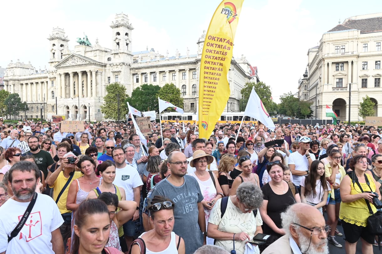 Nem sztrájkot, iskolabojkottot hirdetnek a diákok jövő péntekre