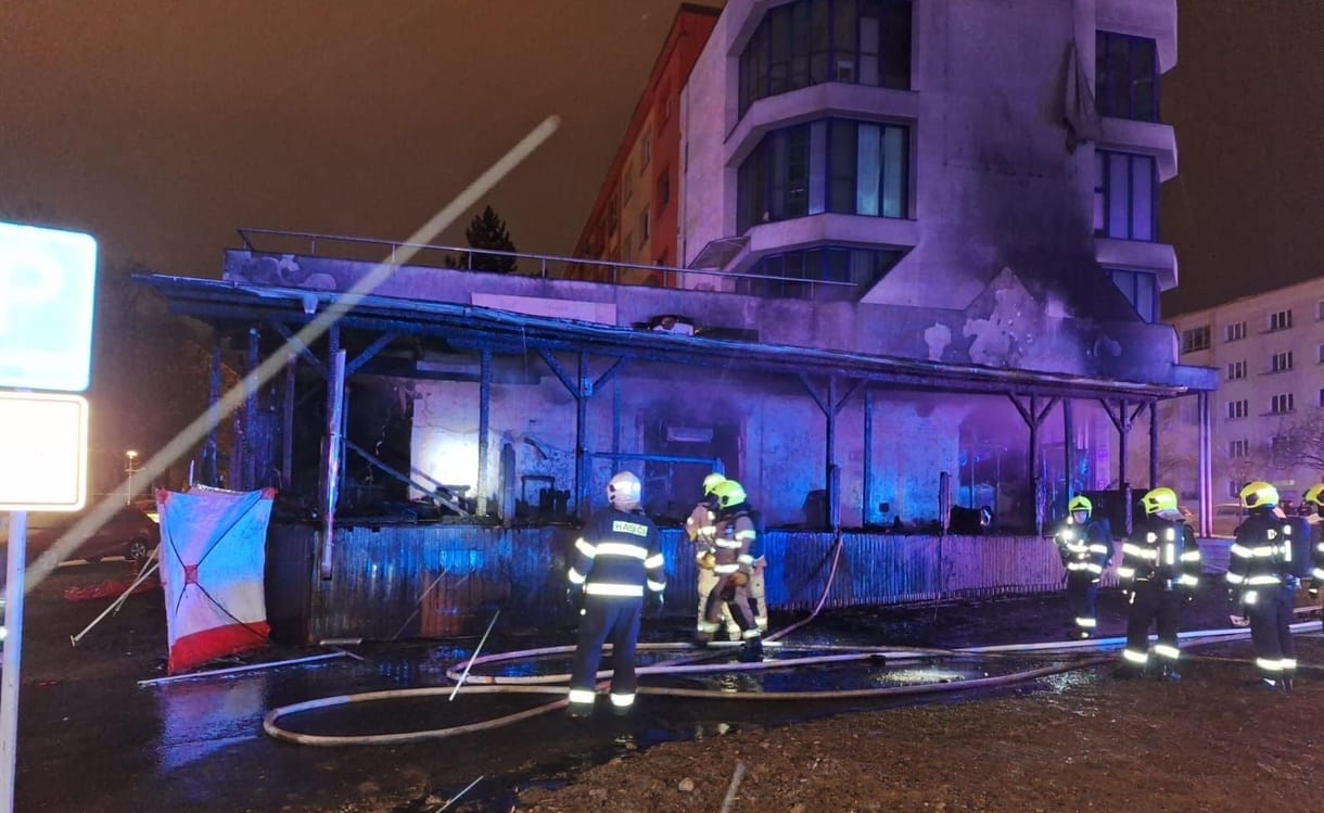 Robbanás történt egy csehországi étteremben, hatan meghaltak