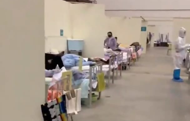 Videó készült egy vuhani kórház belsejéről, ahol koronavírussal fertőzötteket ápolnak
