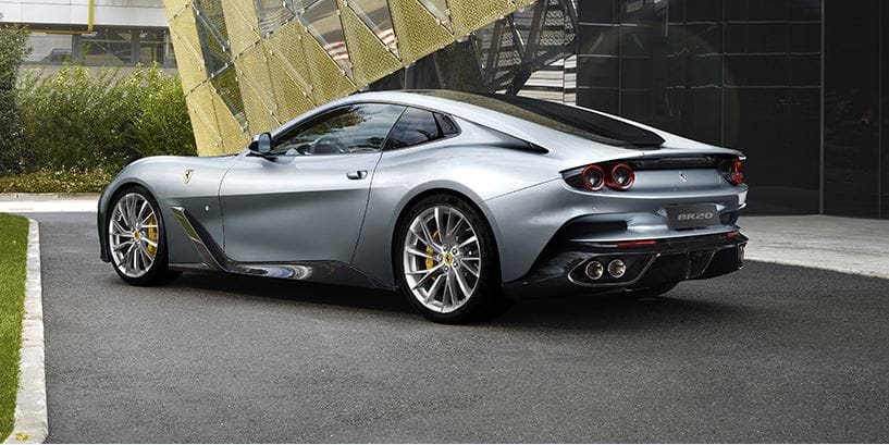 Teljesen egyedi modellt mutatott be a Ferrari, BR20 néven