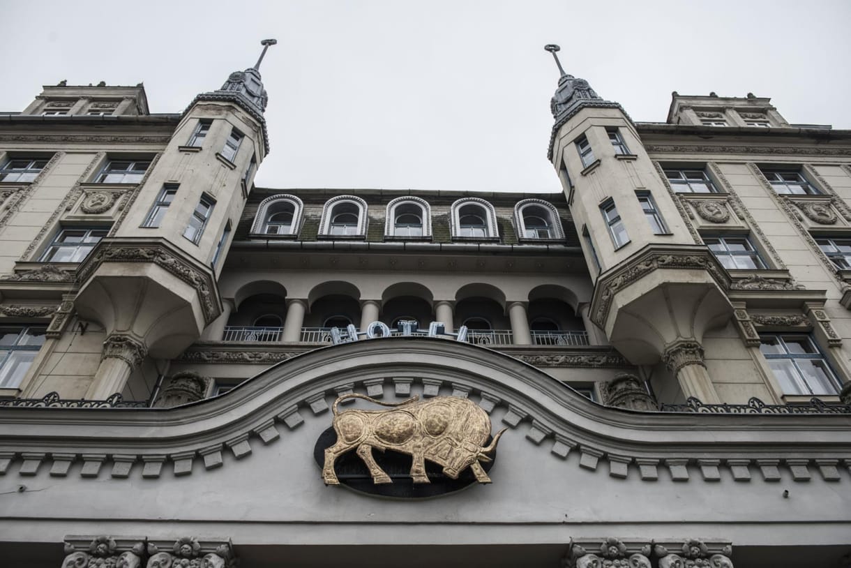 Csak a tervekre 714 milliót költ a Fidesz káderkeltetője az Aranybika átépítésénél