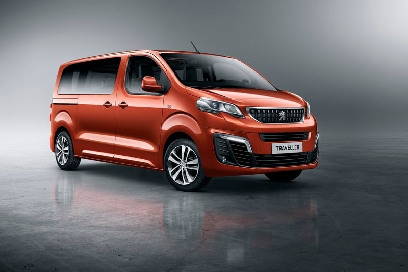 Ez a kisbusz egyszerre Peugeot-Citroen-Toyota