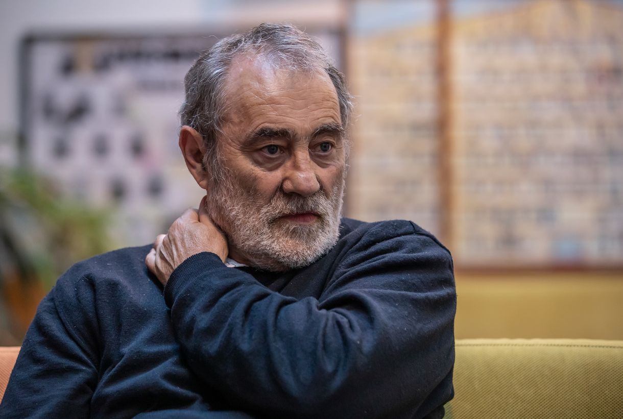 Épületrészt és fizetést ajánl a kirúgott tanároknak az Alternatív Közgazdasági Gimnázium