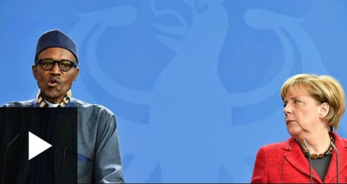 Merkel lefagyott, amikor közölték, hol a helye a feleségeknek