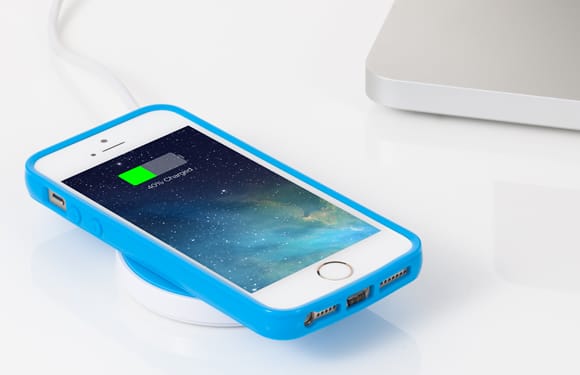 Így tölthető elegánsan, vezeték nélkül az iPhone