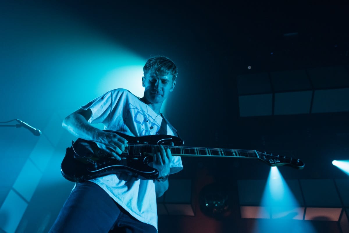 Jön a Szigetre a Glass Animals