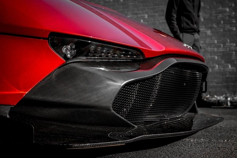 Két hónap után 300 milliós haszonnal adnának túl ezen az Aston Martinon