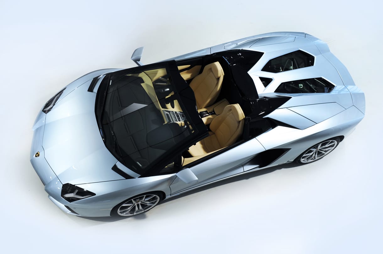 Megérkezett a Lamborghini Aventador Roadster - fotók