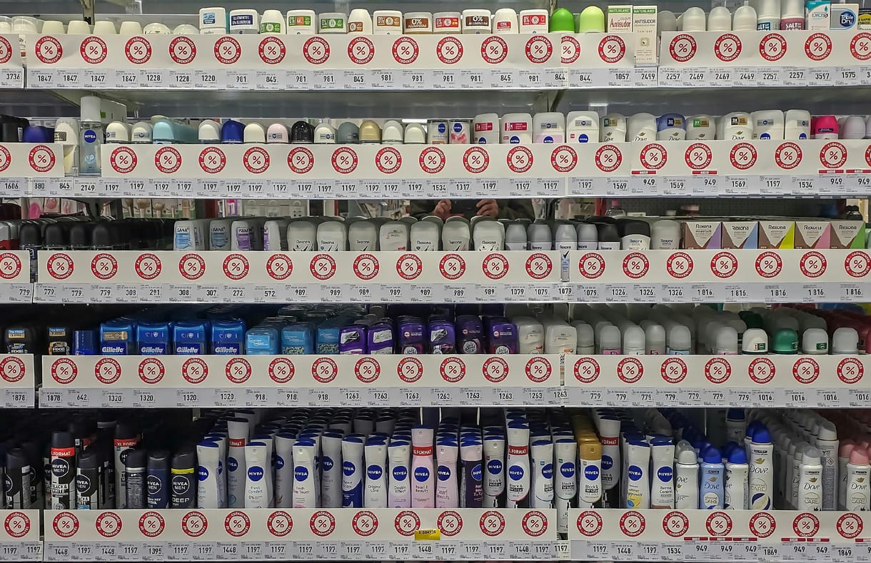 Tételesen felsorolták a kereskedők, milyen károkat okoz az árrésstop