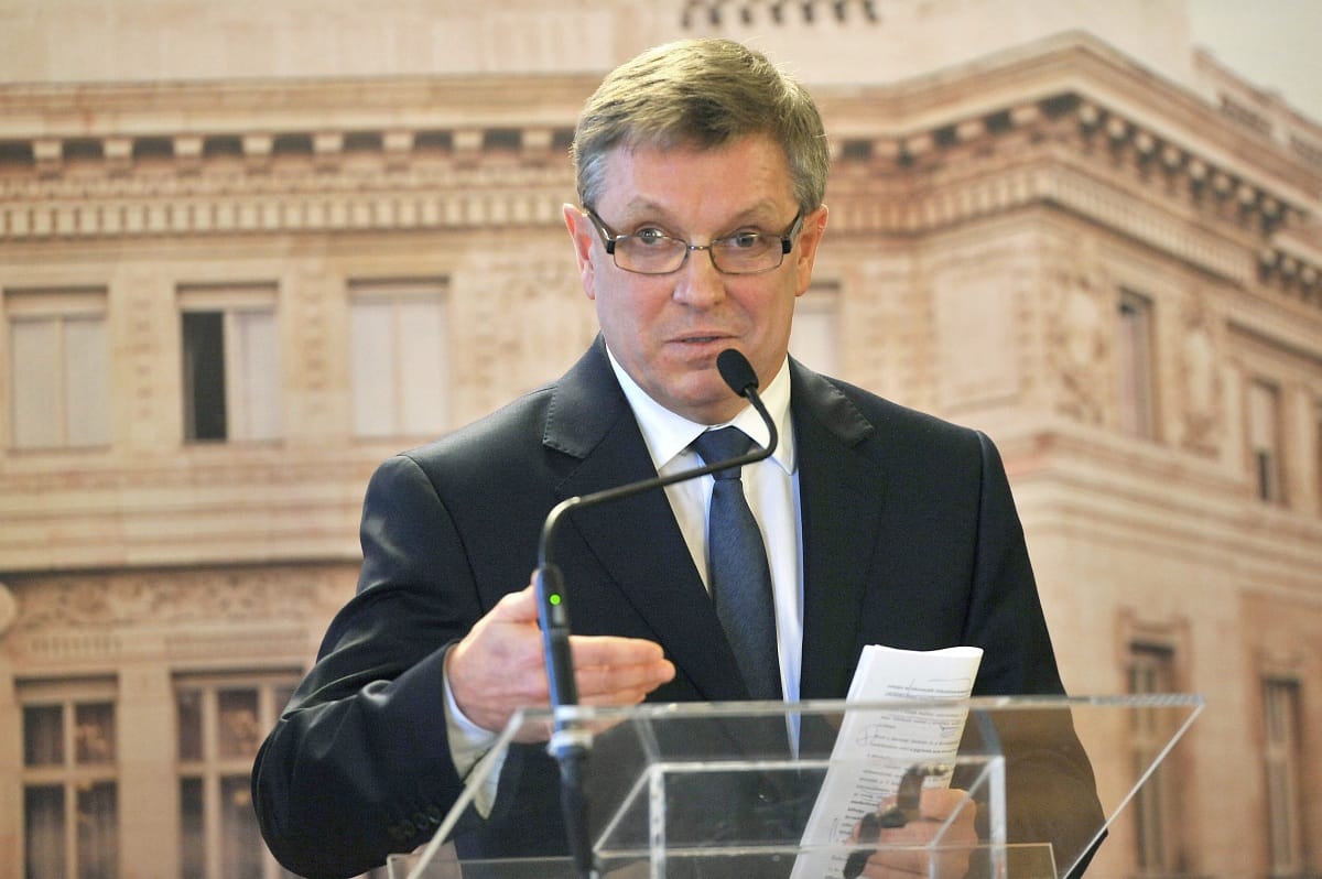 Tovább vágták a kamatot Matolcsyék