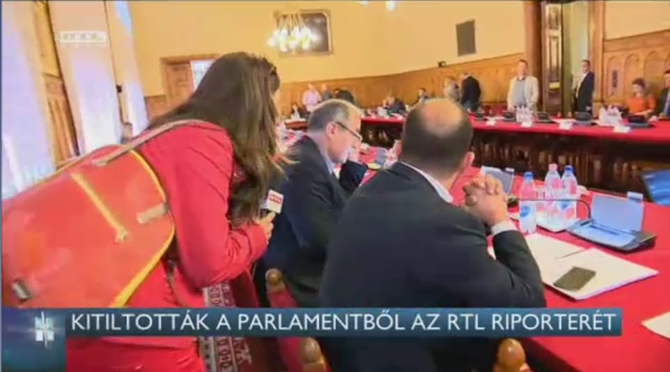 Egy RTL-es riportert is kitiltottak a Parlamentből