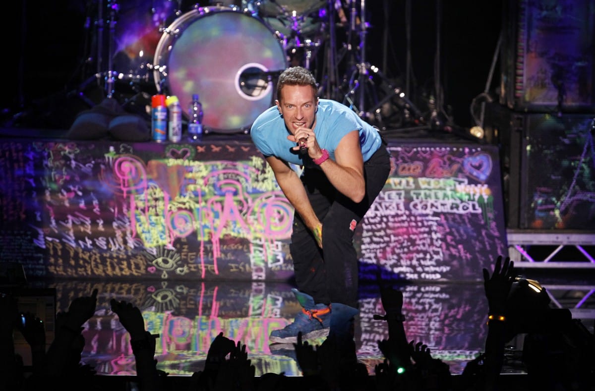 Távoltartási végzést kért egy rajongója ellen Chris Martin