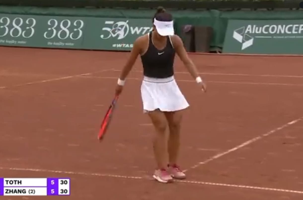 Rasszizmus miatt vizsgálja a magyar tenisztorna szervezőit a WTA Tóth Amarissa akciója után