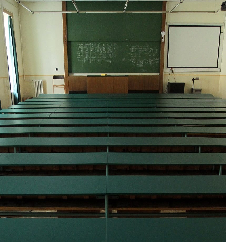 A KLIK szerint jogosan einstandolják az iskolák berendezéseit