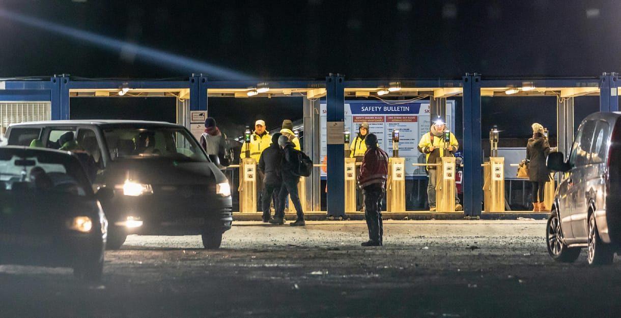 Hiába teljesítettek jól az akku- és az autógyárak, óriásit zuhant a magyar ipar
