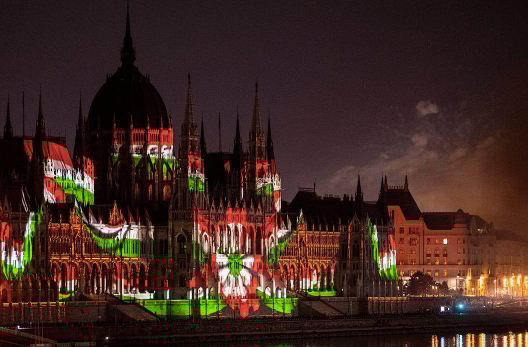 Szent István és Turul madár - az elhalasztott tűzijáték legerősebb képei