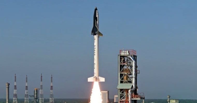 Indiában másolják a SpaceX-et, elkészült az első újrahasznosítható űrsikló