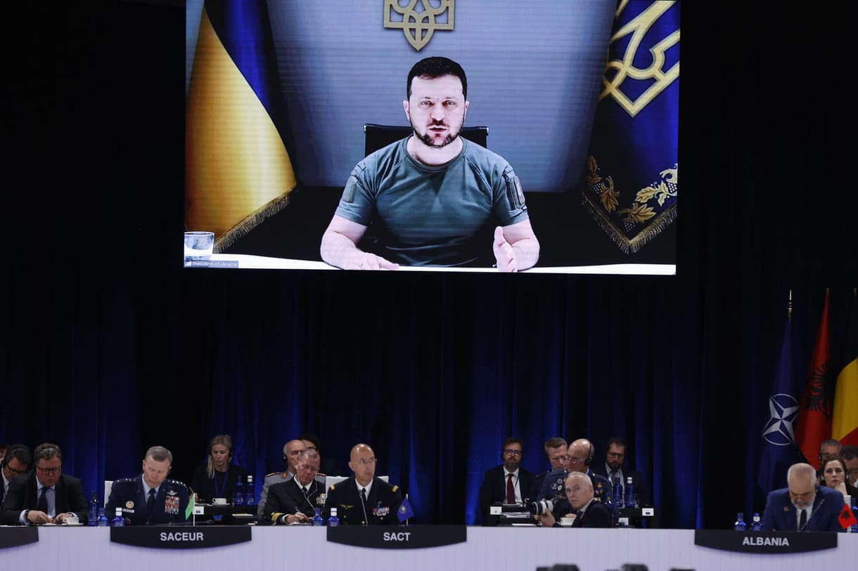Zelenszkij szerint havonta 5 milliárd dollárba kerül védekezniük az oroszok ellen