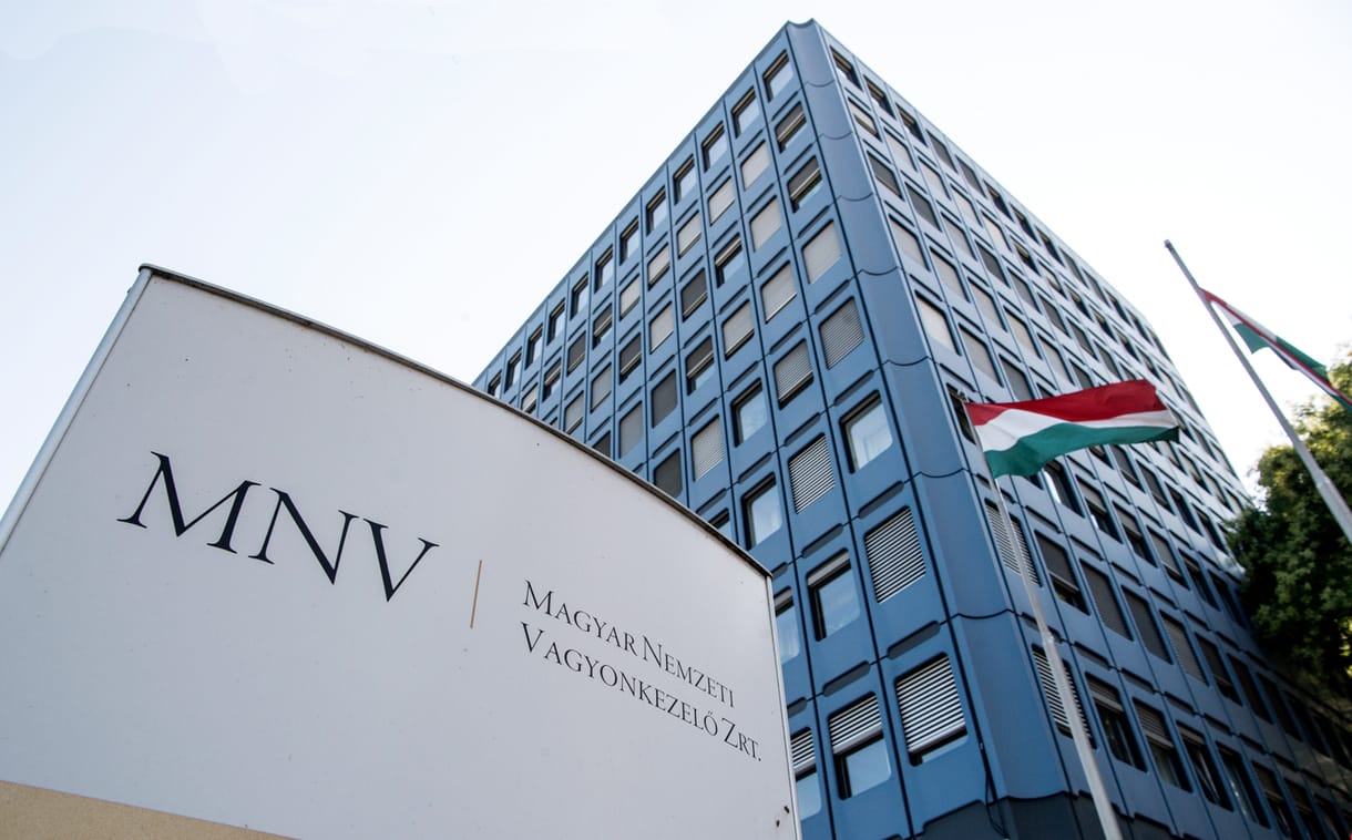 Ezer milliárd forintnál is nagyobb vagyont ajándékozott el az állam négy év alatt