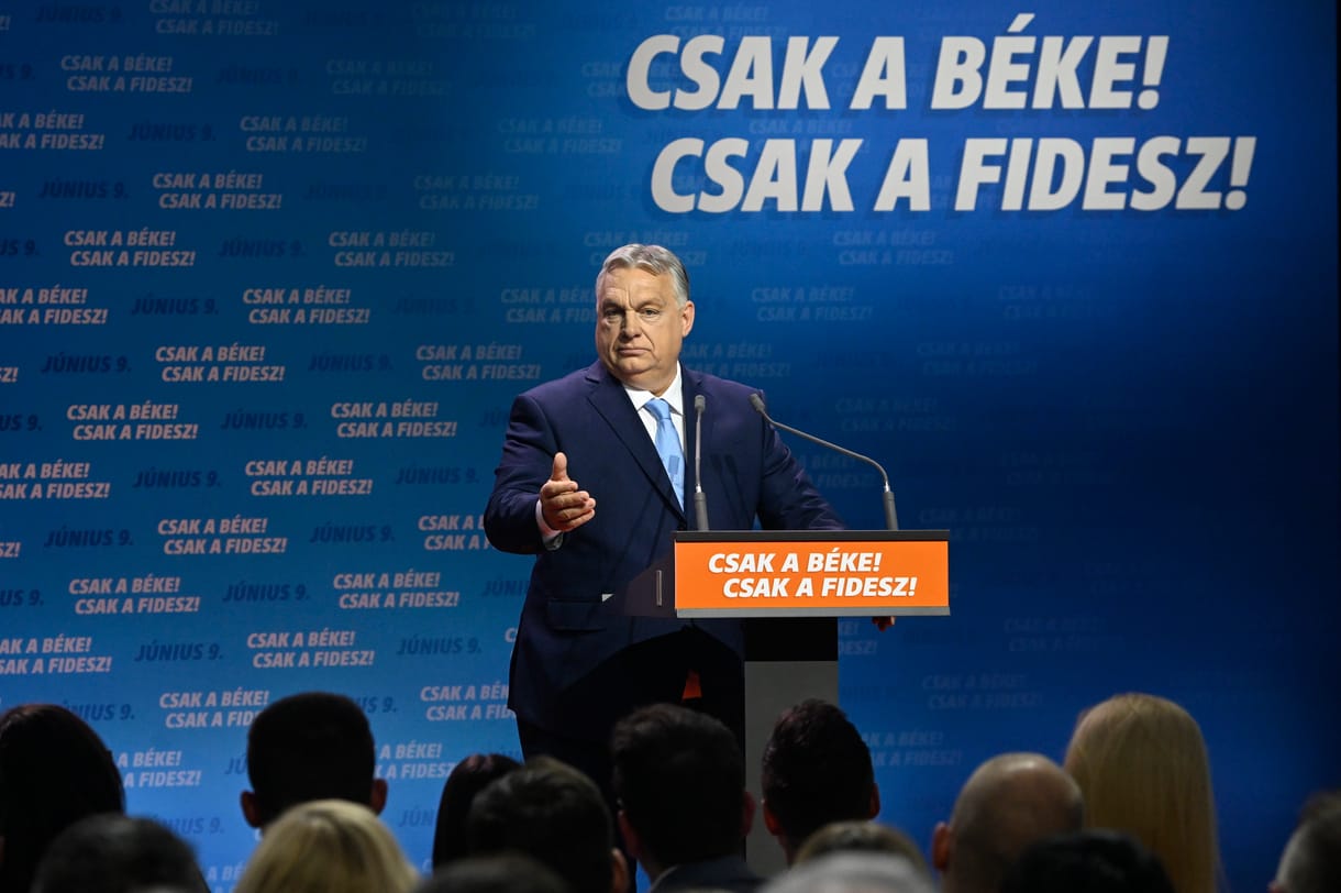 Bloomberg-kommentár: Hogyan helyezte el Orbán Magyarországot Oroszország, Kína, és a Nyugat között