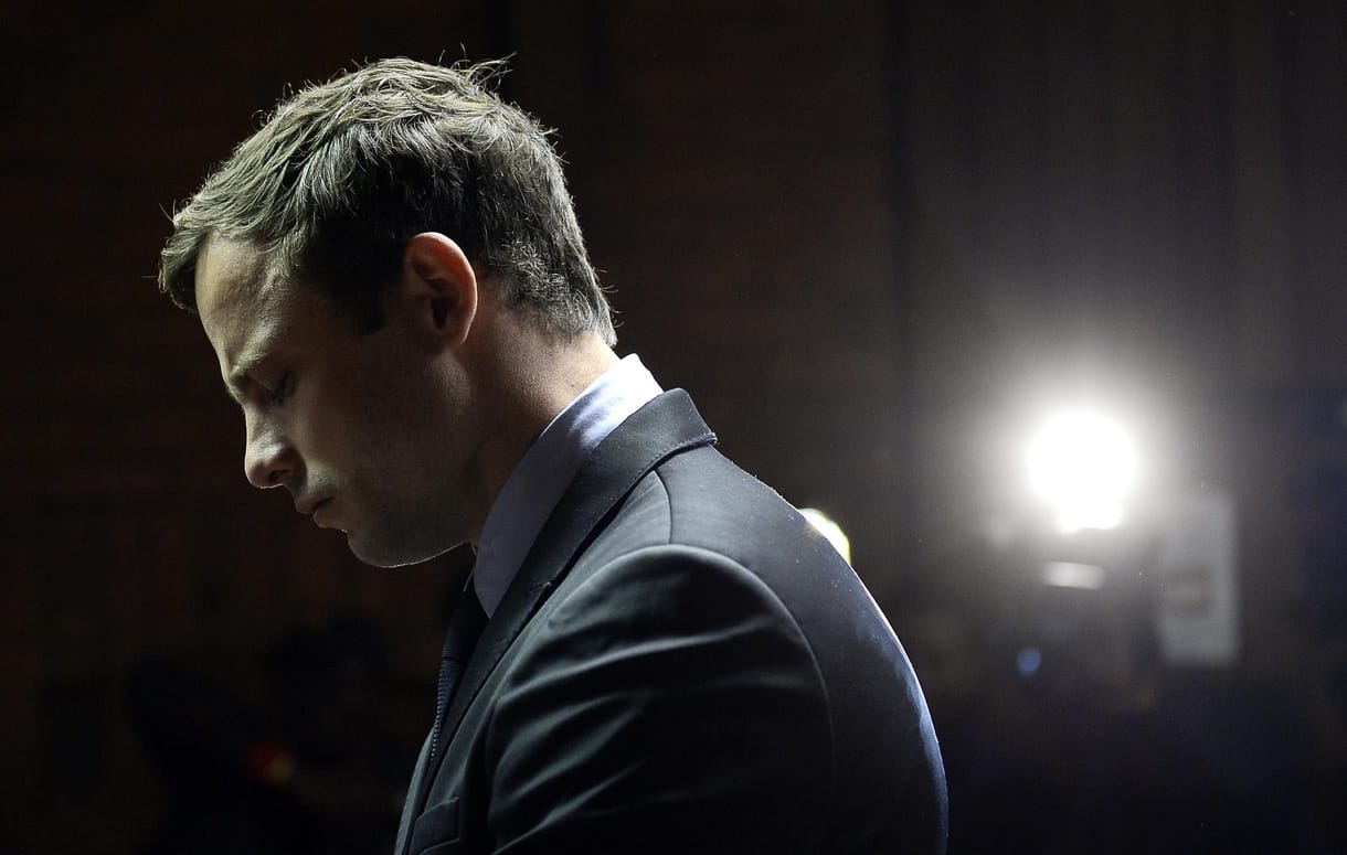 Feketén és fehéren: Pistorius pere megosztja Dél-Afrikát
