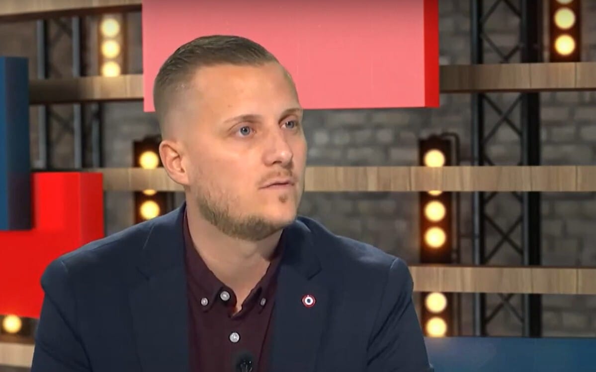 Schmidt Mária egy olyan francia propagandistára hivatkozik, akinek Putyin adott orosz állampolgárságot