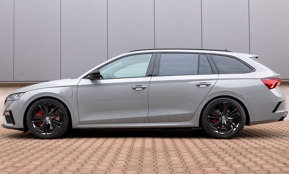 Szolid tuningot kapott az új Skoda Octavia RS