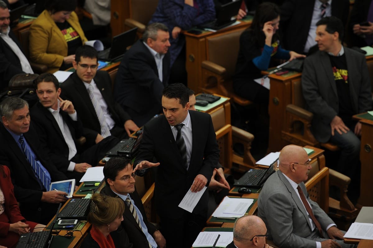 Jobban élnek a képviselők, de Veres János még annál is jobban