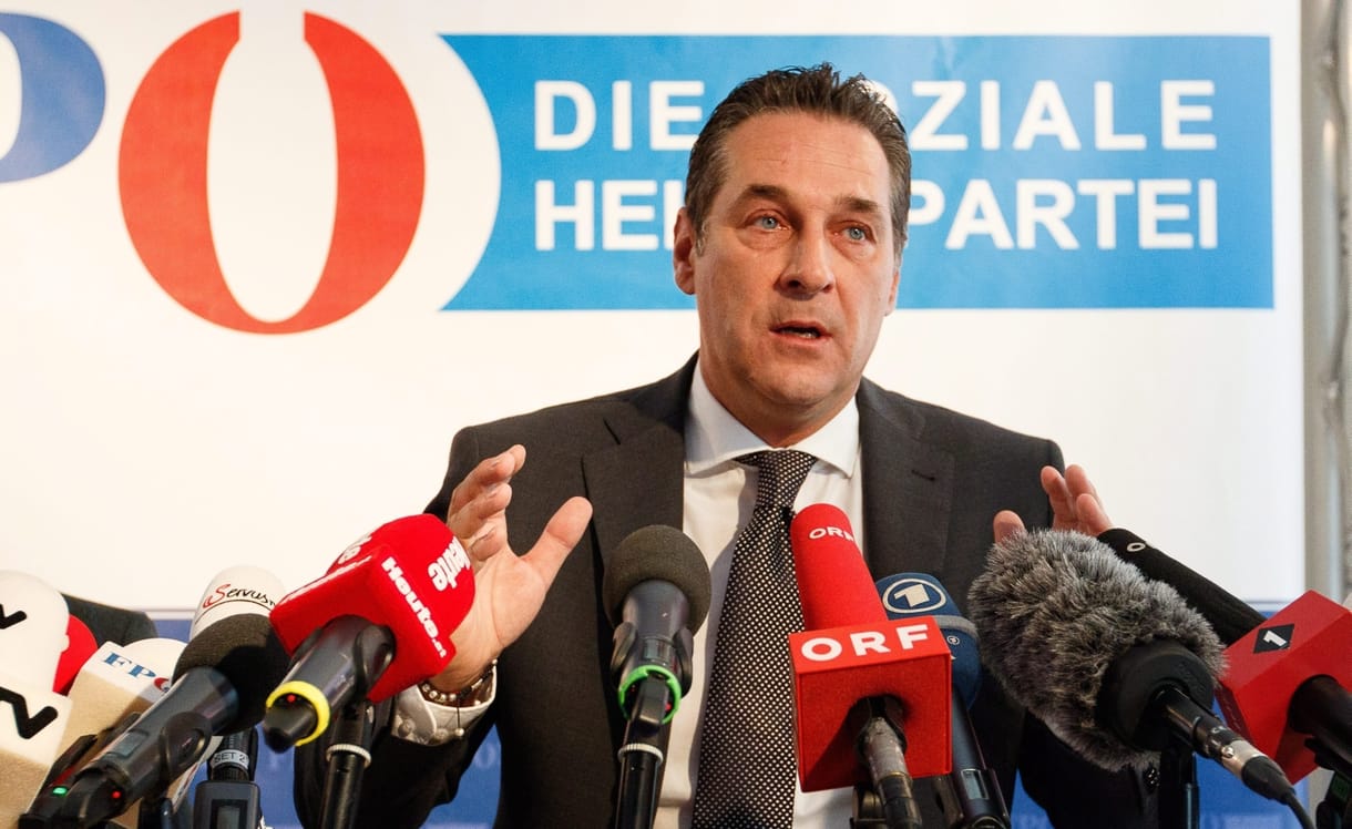 Nem tud belenyugodni az Osztrák Szabadságpárt az elnökválasztás eredményébe