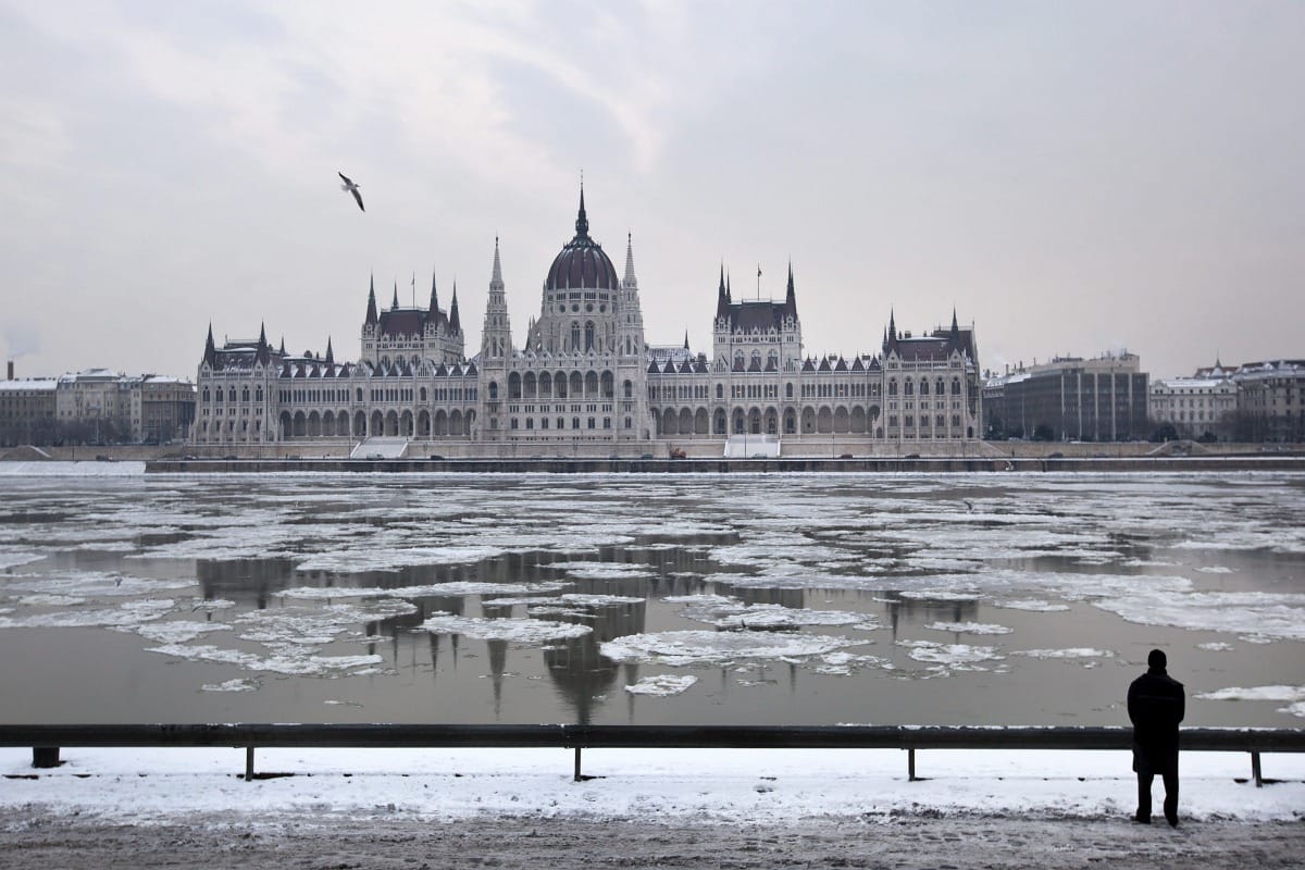 Budapesten is jégtáblák úsznak a Dunán - galéria