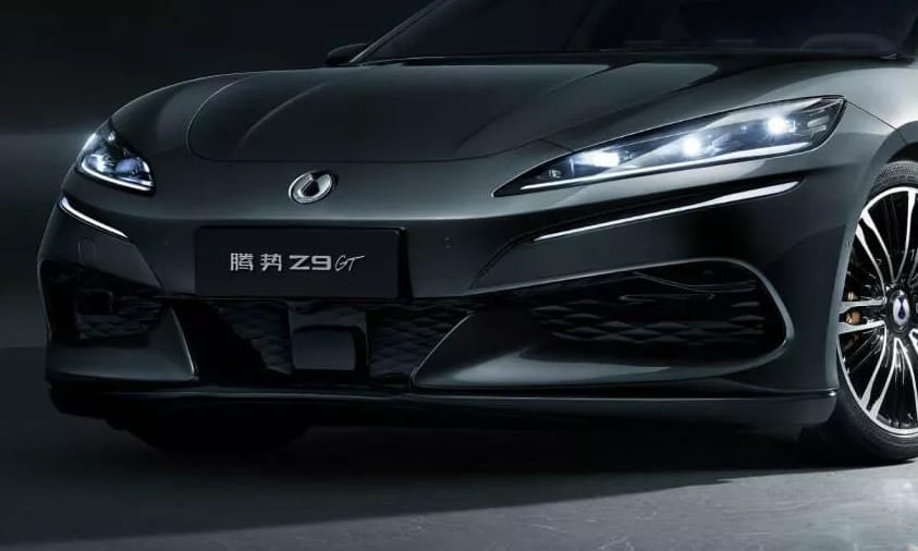 952 lóerővel és nyomott áron támad a Porschéra az új BYD