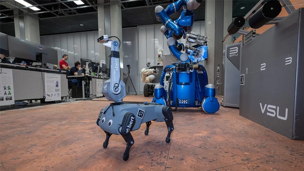 Parancsra sétált a robotkutya, csakhogy ez a parancs az űrből érkezett