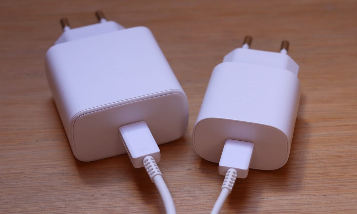 Nem elírás: 200W-os töltővel állhat elő a Xiaomi