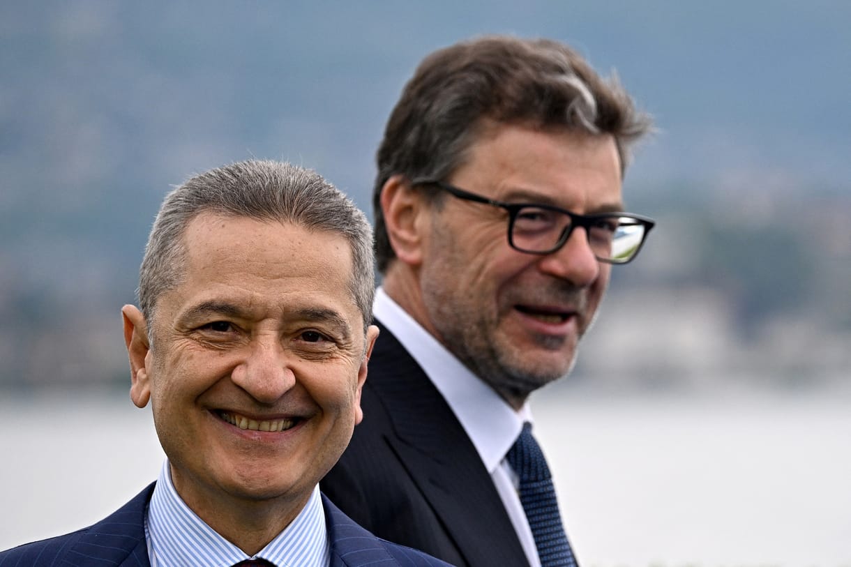 EKB: Az olasz bankoknak ki kell vonulniuk Oroszországból