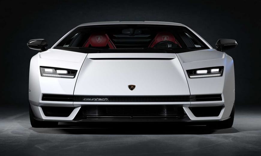 Vissza a jövőbe: 819 lóerős hibridként debütált az új Lamborgini Countach